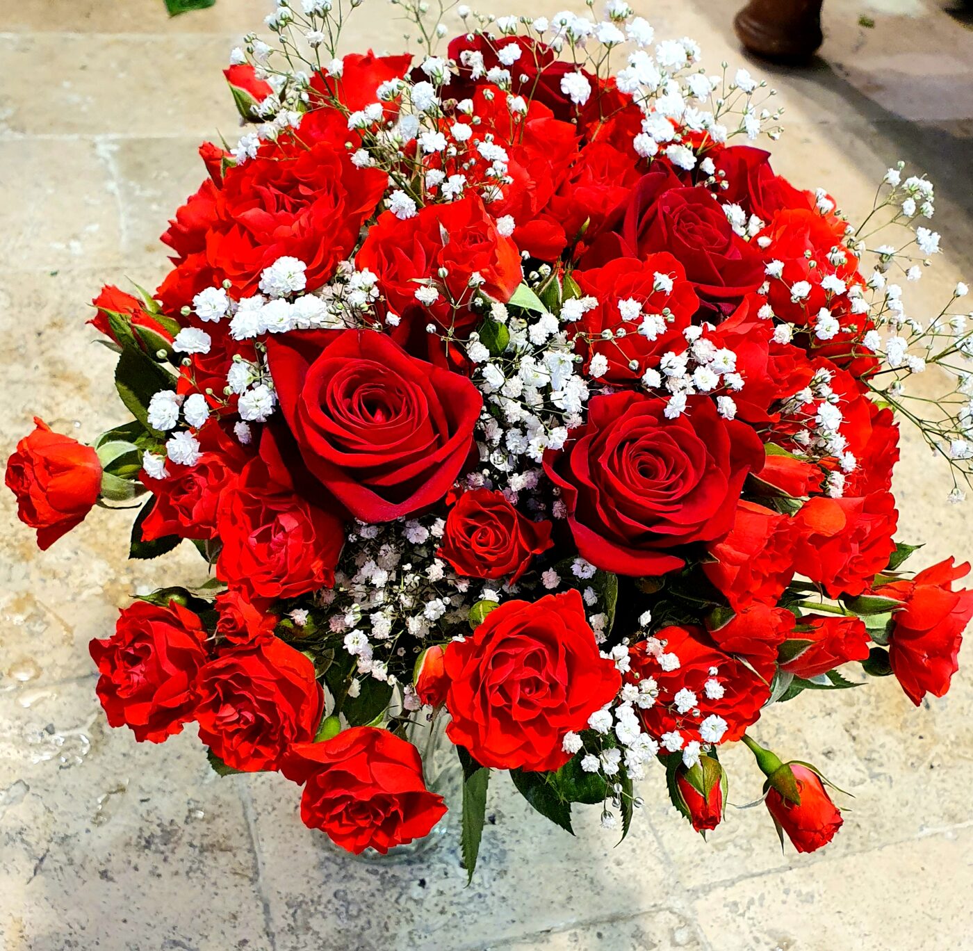 Bouquet love love beaucoup 15 roses gypso 3 ramifiees